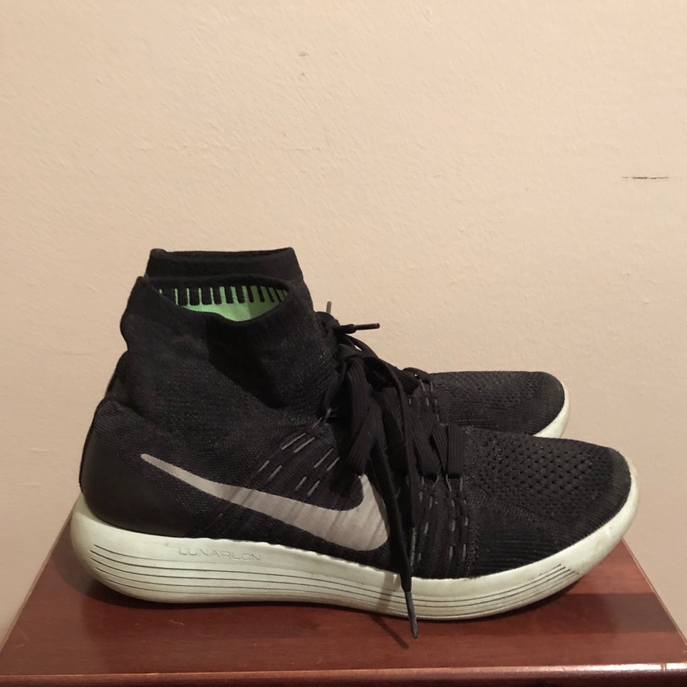 Nike Lunar Eclipse Sneakers